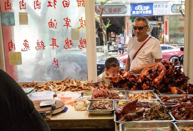 成都，世界美食之都，为什么会被四川人集体鄙视。  第6张