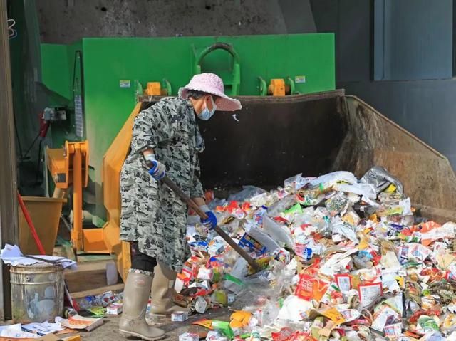 给村民的幸福生活“加码”