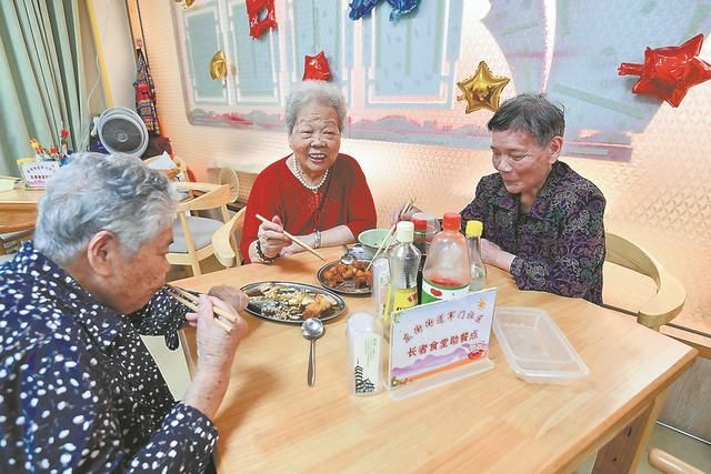 在“圈子”生活“附近”深度阅读，享受便利。