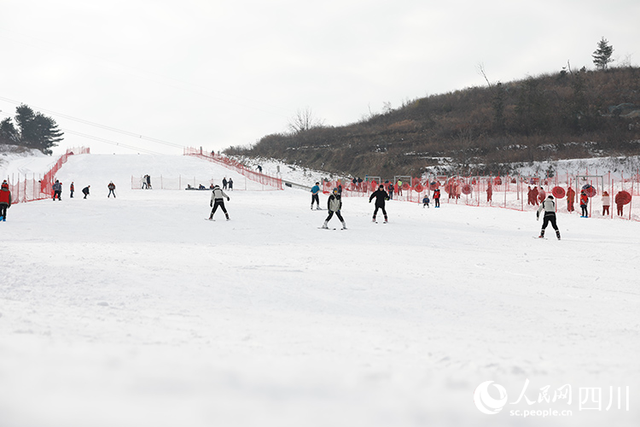 一个不错的滑雪去处广元曾家山滑雪场邀您共赴“冰雪之约”。  第3张