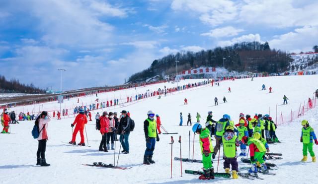 高铁直达！大年初一，来湖北这两个滑雪场过个“雪瘾”！  第2张