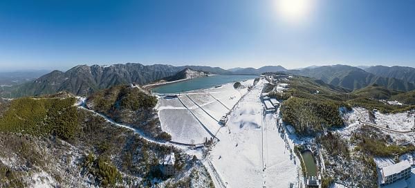 春节假期去哪里滑雪？请保存这份浙江省的宝物清单  第1张