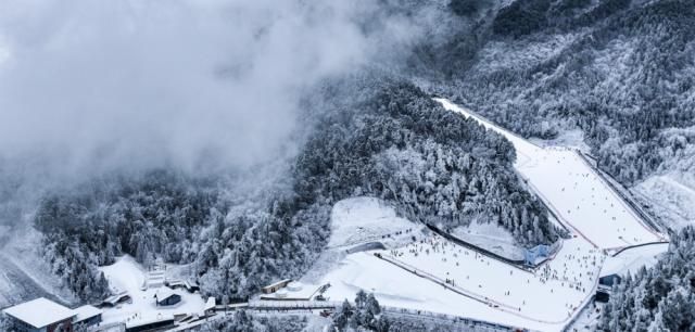 你不必去哈尔滨。在杭州这些地方玩雪更划算！  第5张