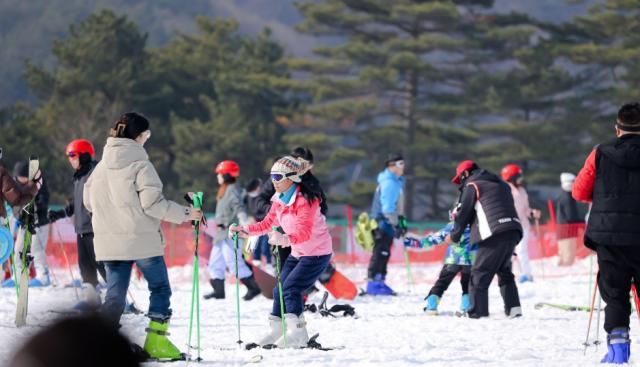 你不必去哈尔滨。在杭州这些地方玩雪更划算！  第9张