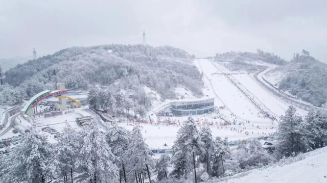 去哪里滑雪？翻翻这本《四川冬季滑雪指南》你就知道了！  第7张