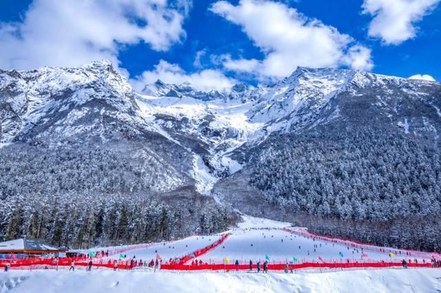 去哪里滑雪？翻翻这本《四川冬季滑雪指南》你就知道了！  第14张