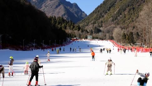 去哪里滑雪？翻翻这本《四川冬季滑雪指南》你就知道了！  第17张