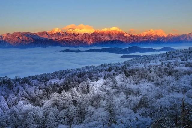 去哪里滑雪？翻翻这本《四川冬季滑雪指南》你就知道了！  第33张